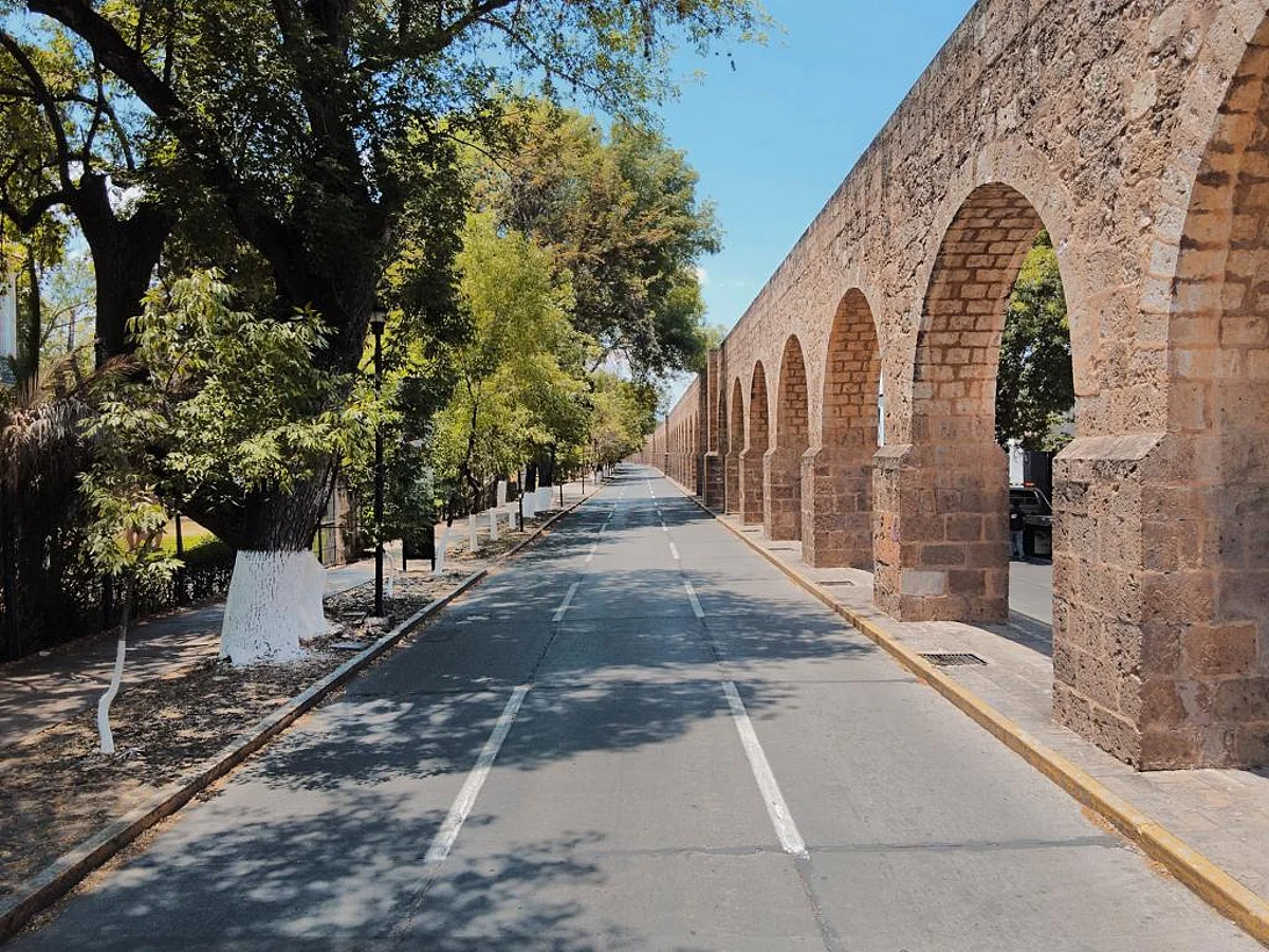 Acueducto de Morelia, con cortes a la circulación por restauración