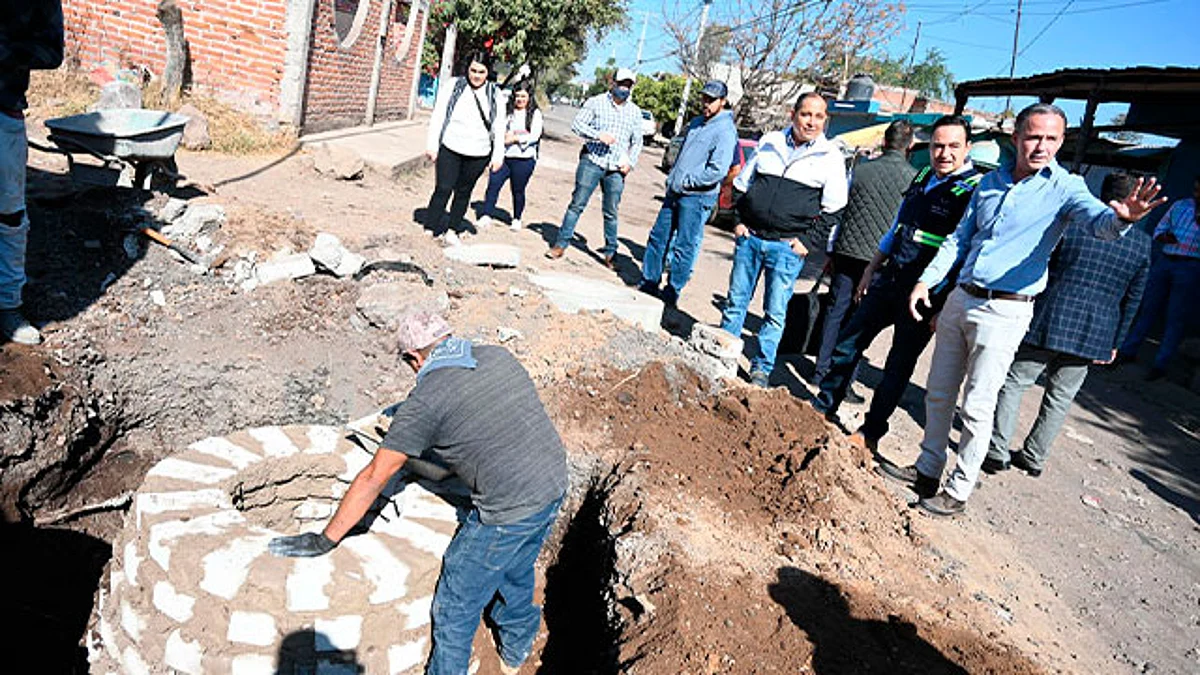 A los habitantes de Valle Dorado, entregó despensas