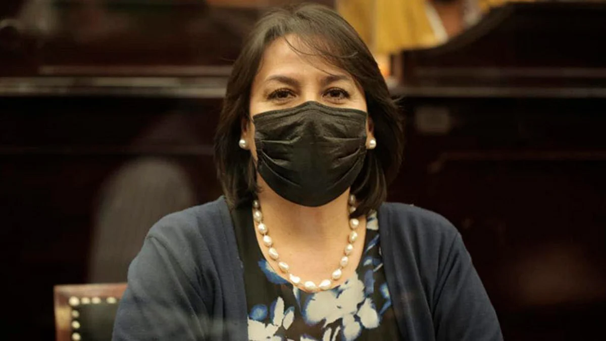 Elude Mónica Pérez pronunciarse sobre ingobernabilidad en Chinicuila