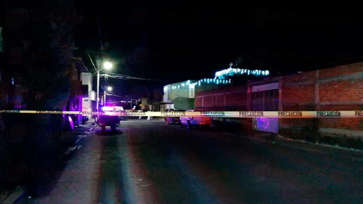 Las fuentes comentaron que el homicidio sucedió en la calle José Antonio Barcenas, en la colonia La Nueva Esperanza