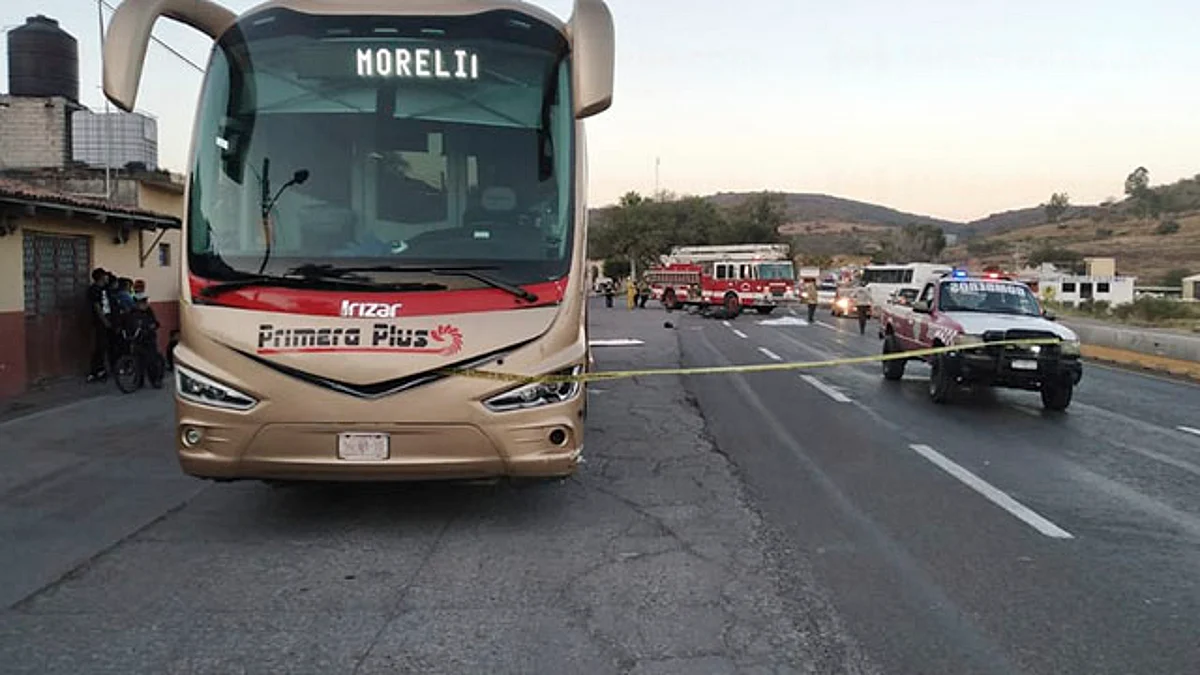 Motociclista muere en accidente carretero en Tarímbaro