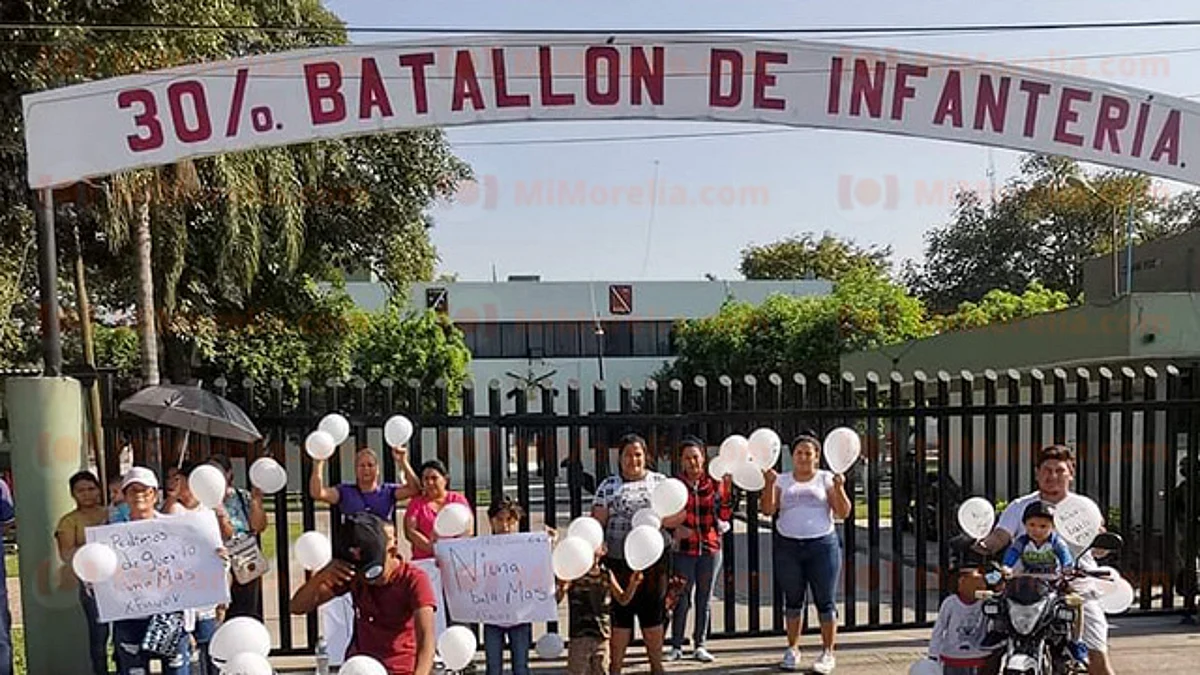 Marchan para exigir que no se tiren balazos en Apatzingán tras muerte de niño
