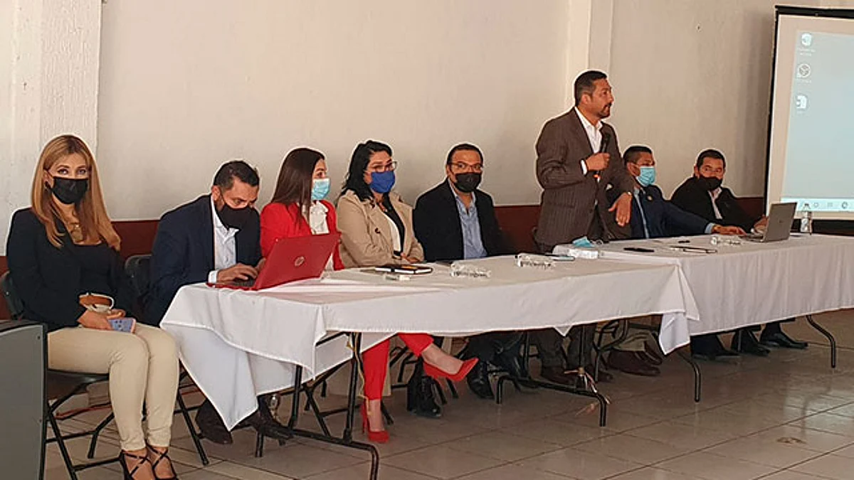 En Michoacán, CECyTEM fortalecerá carreras técnicas