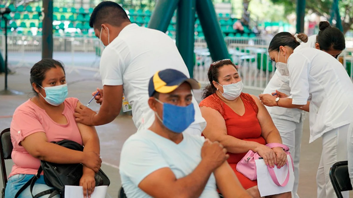 65 millones de personas con esquema completo contra Covid-19, en México