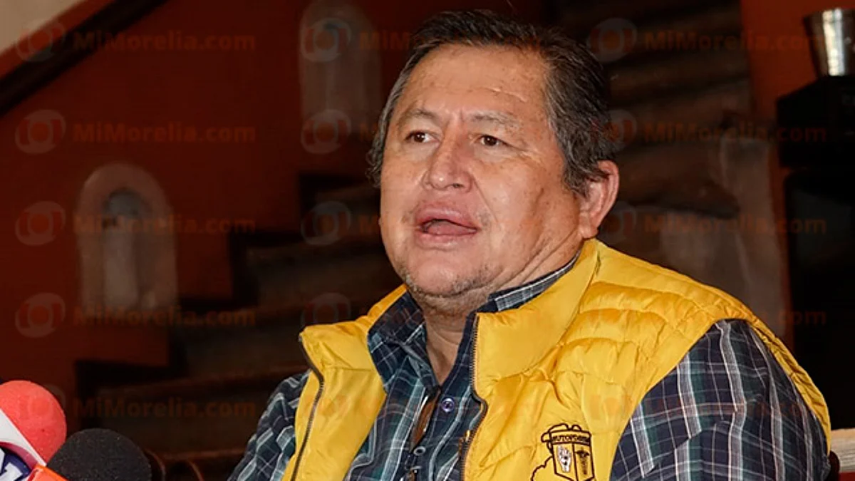 Pendientes de aguinaldo, más de 800 trabajadores de la educación en Michoacán