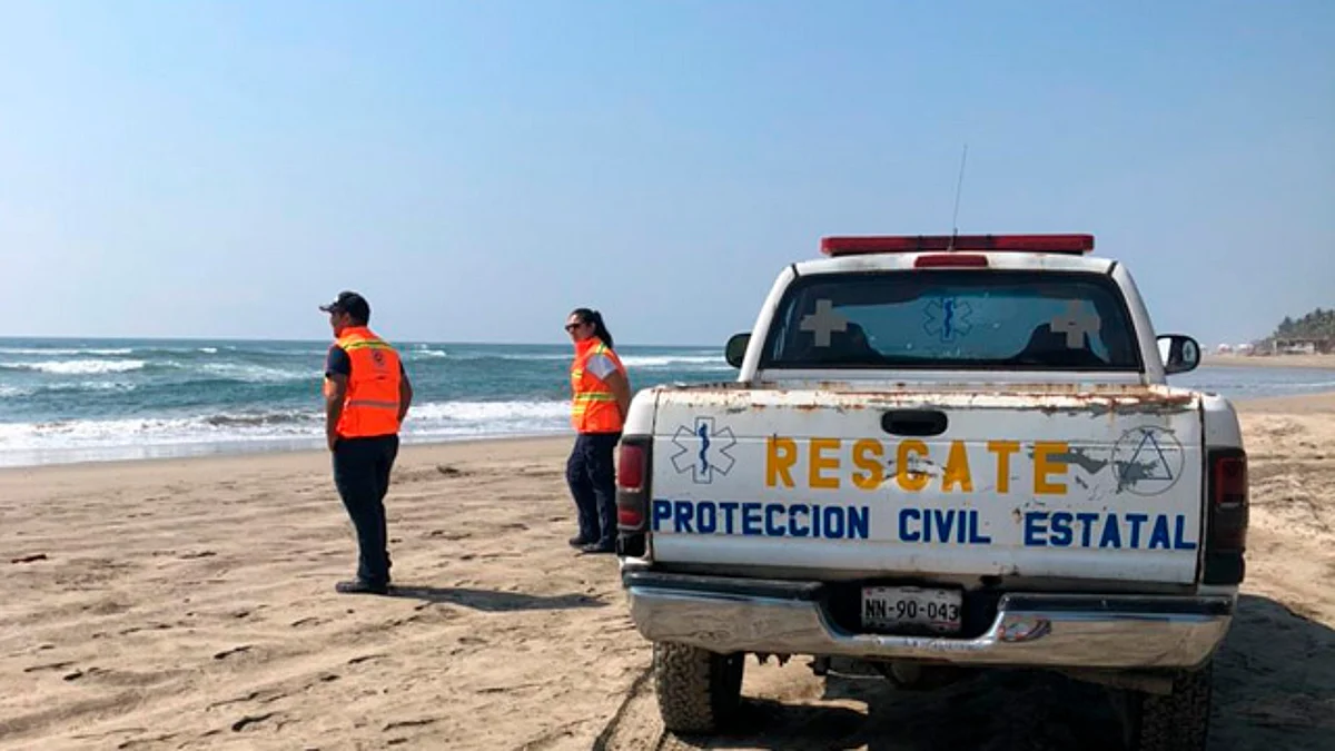 Localizan en Ixtapa cuerpo de niña que se llevó el mar en Playa Azul