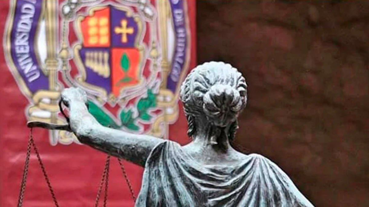 Licenciatura en Derecho de la UMSNH, acreditada internacionalmente