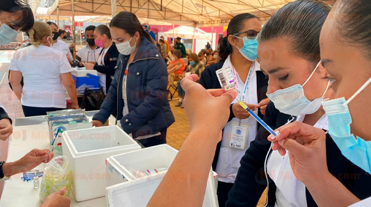 Poca afluencia y bastantes dosis de refuerzo para adultos mayores en Morelia
