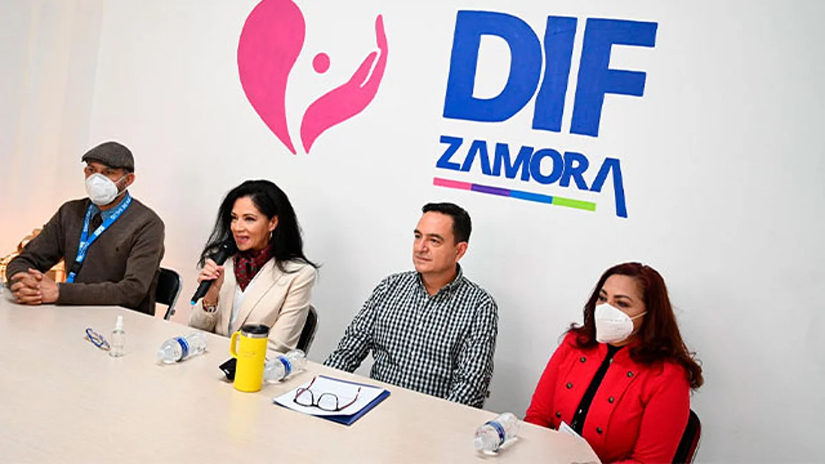 Con "Becas Padrino", DIF Zamora e iniciativa privada apoyarán a estudiantes