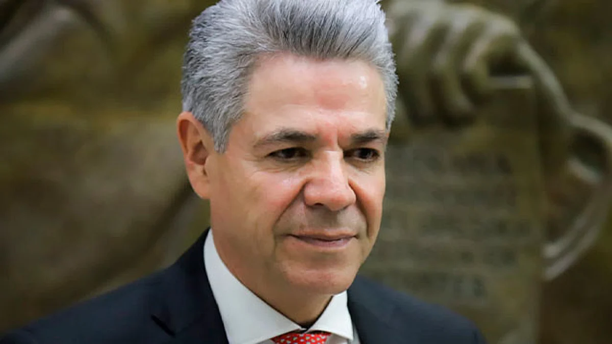 Presupuesto cero déficit que pide el ejecutivo es otra manzana envenenada: Hernández Peña
