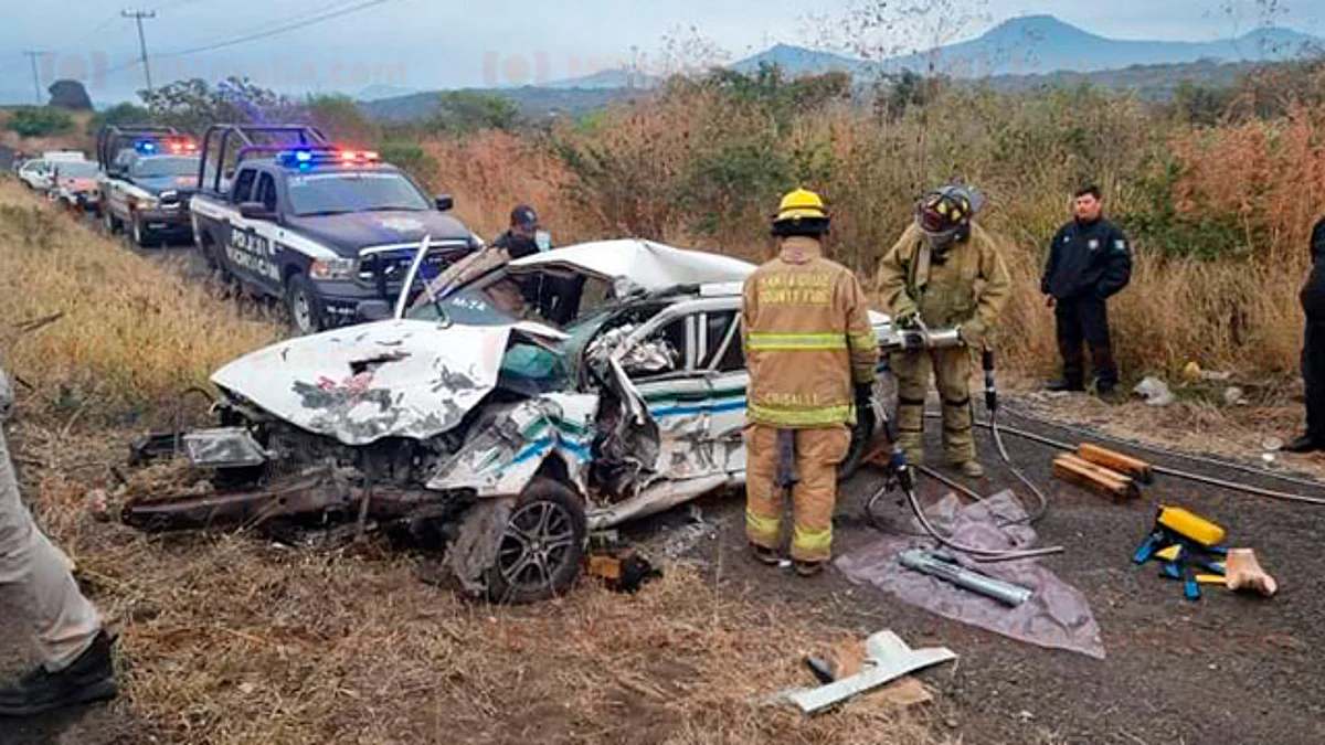 Múltiple choque en la carretera Zamora-Morelia deja un muerto y tres heridos