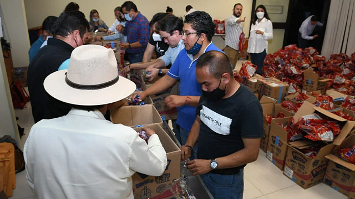 Las posadas contemplan pastorelas, villancicos y show de drones, en espacios públicos de Apatzingán, Uruapan, Zamora, Zitácuaro y Morelia
