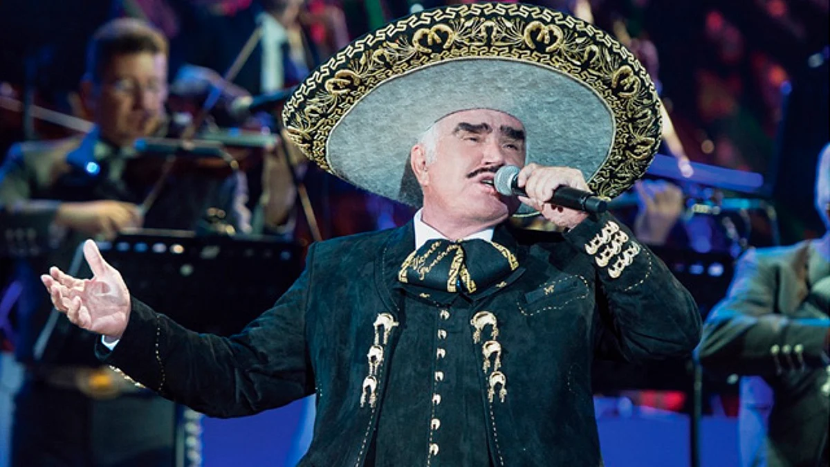 Familiares reportan grave a Vicente Fernández; "esperamos un milagro"