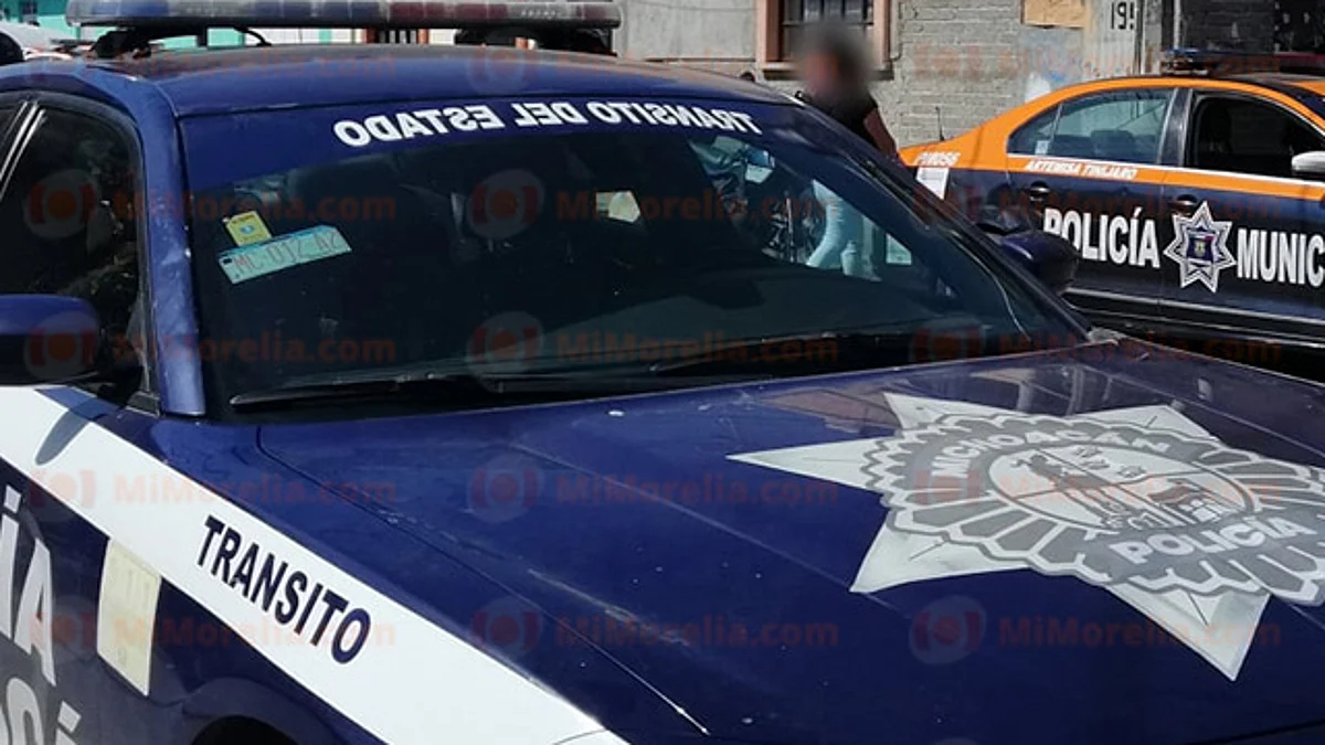 Vehículo choca contra domicilio en la colonia Presa de los Reyes, Morelia