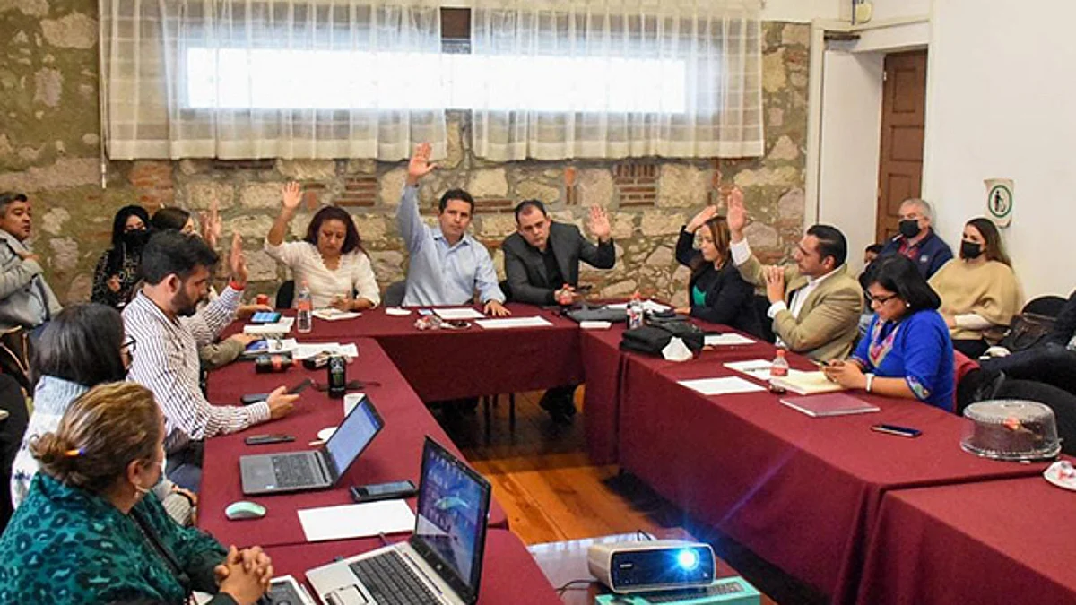 Aprueban diputados reemplacamiento y licencias permanentes, en Michoacán