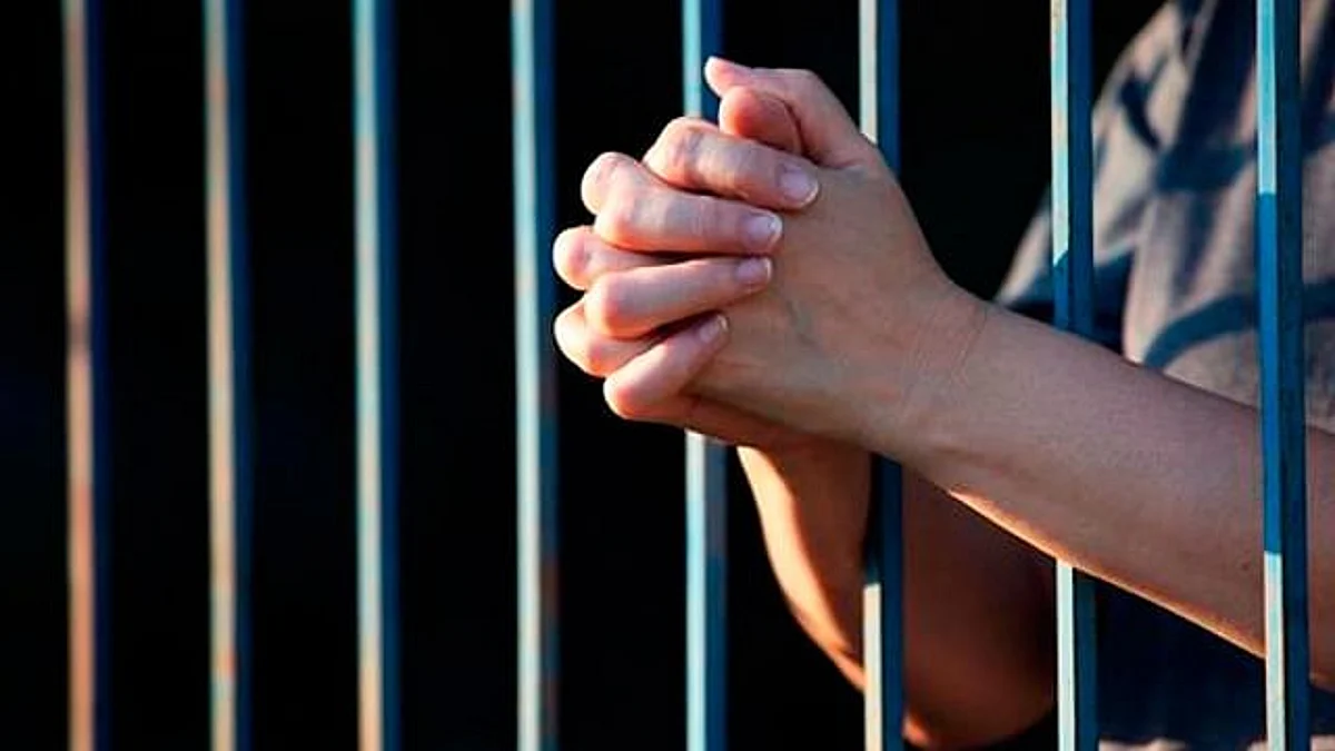 Dan 23 años de prisión a mujer que asesinó a su hija, en Michoacán