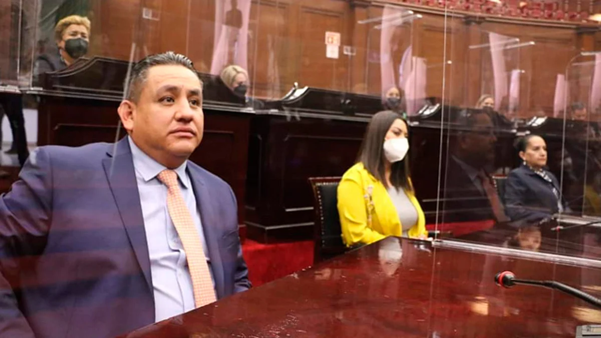 No habrá cheque en blanco para endeudamiento en Morelia: Víctor Manríquez