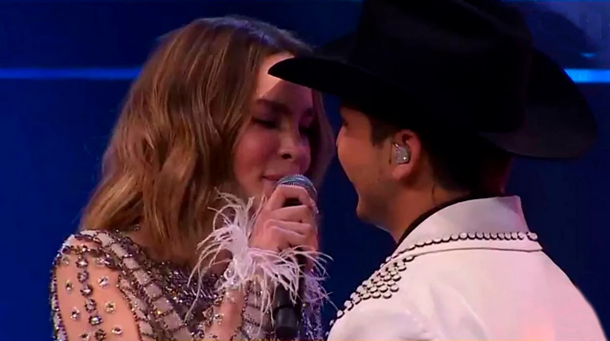 ¡Confirmado! Belinda viene con Nodal a Morelia