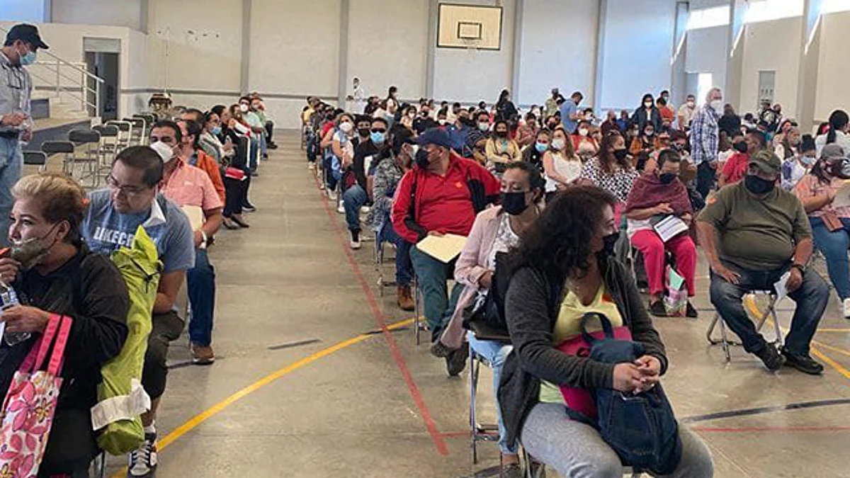 Fue en mayo que profesores fueron vacunados contra Covid-19 con dosis de CanSino 
