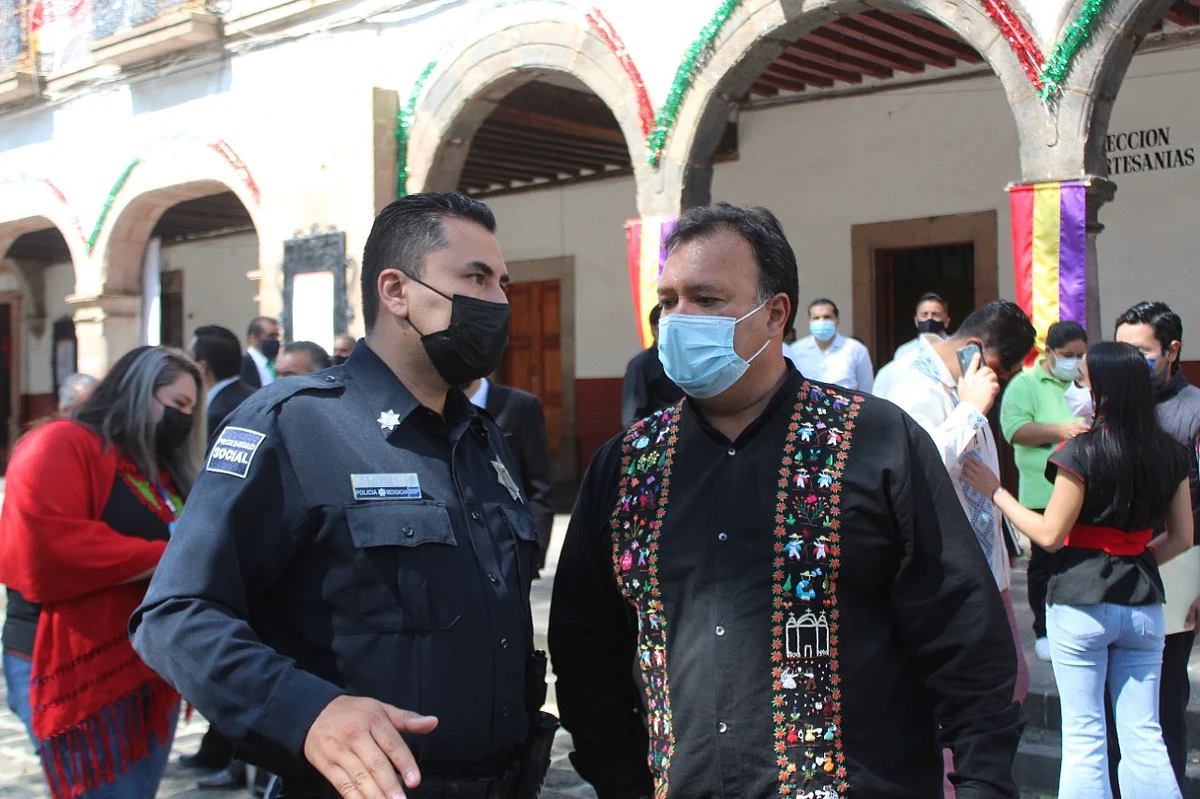 Protección Civil de Pátzcuaro llama a manejar de manera responsable fuegos pirotécnicos