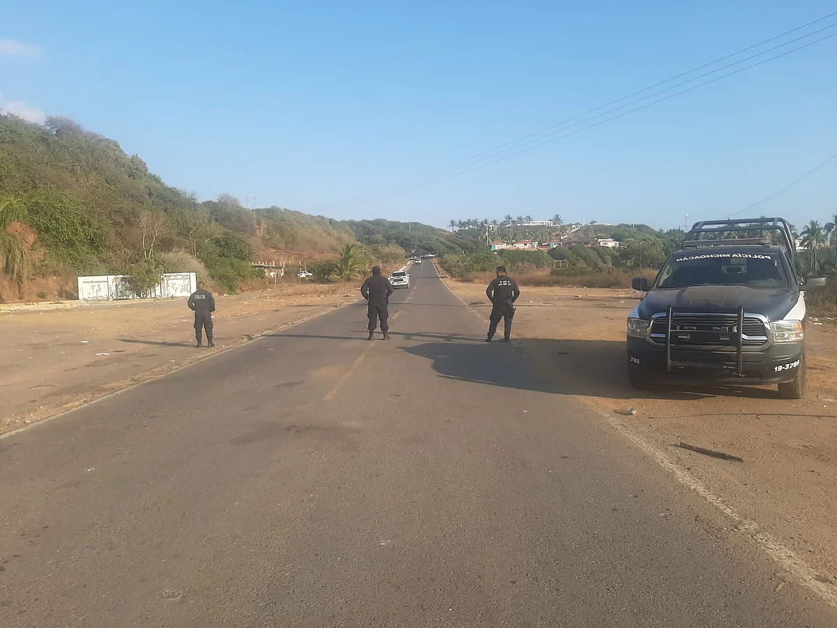 Logra Segob liberación de la carretera Lázaro Cárdenas - Colima