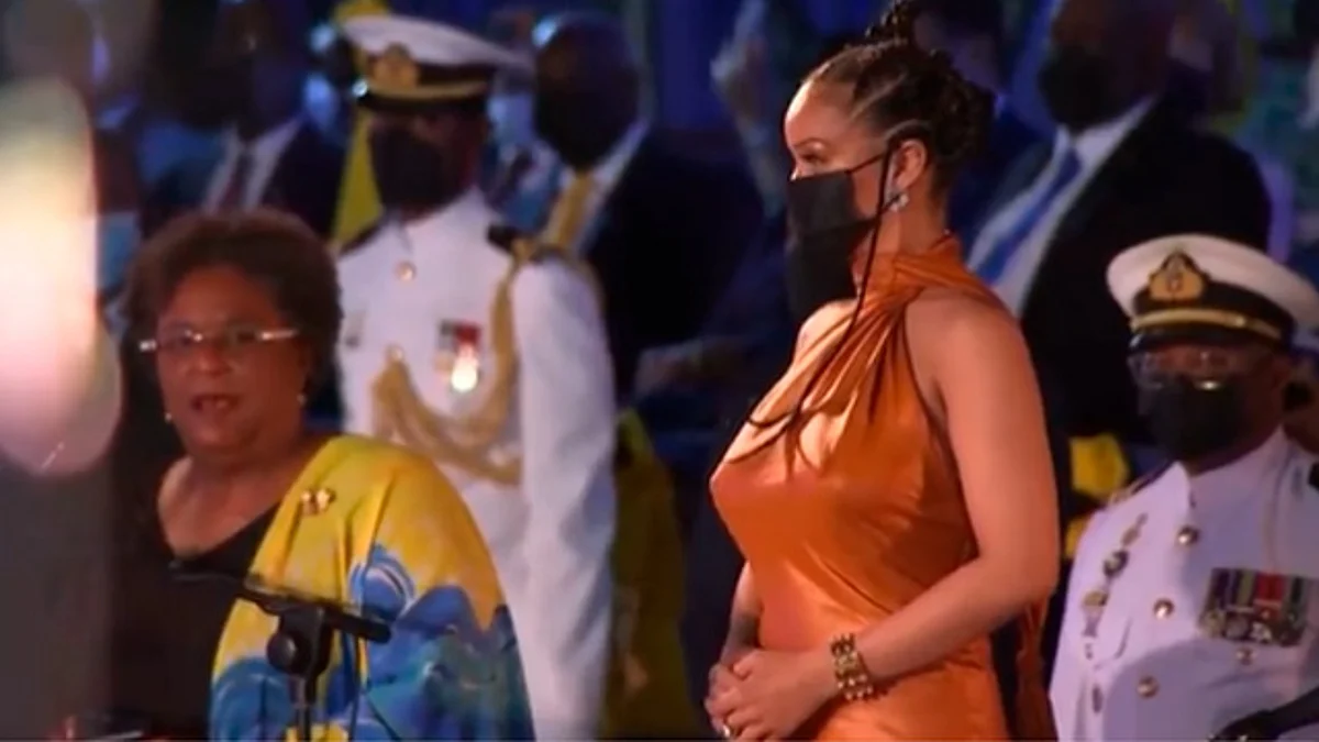 Nombran a Rihanna como heroína nacional de Barbados