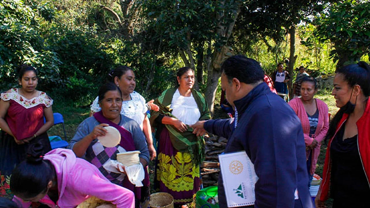 Se reúne Julio Arreola con autoridades y líderes de Urandén de Morelos