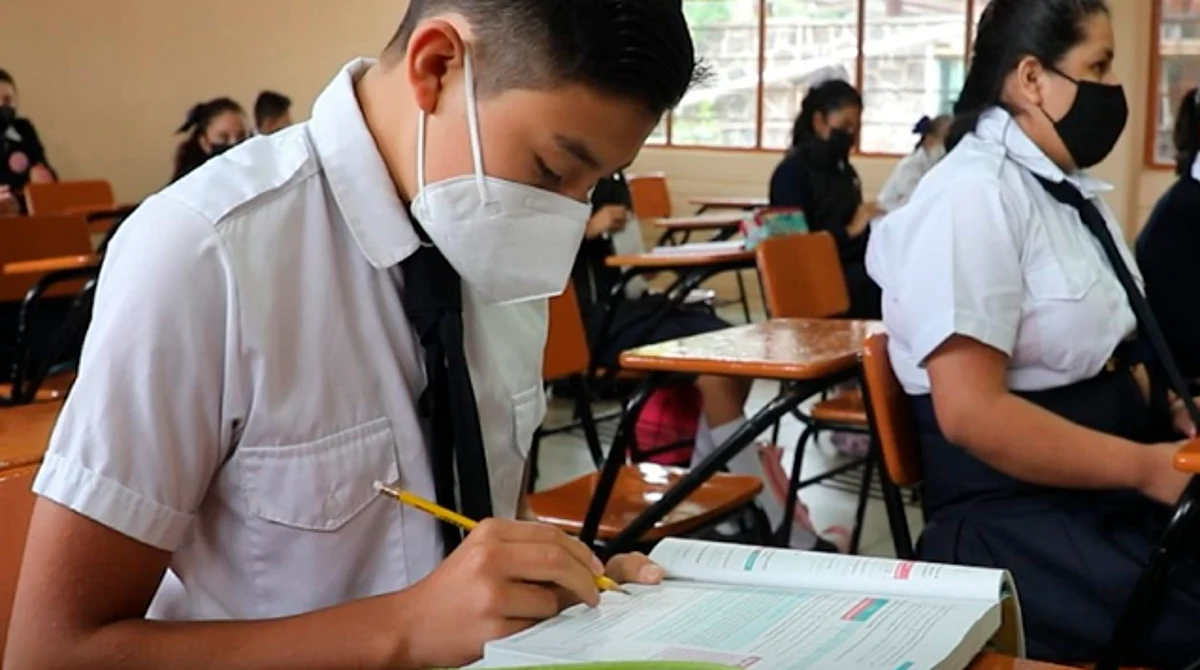 No hay motivo para no regresar a clases en Michoacán: Bedolla