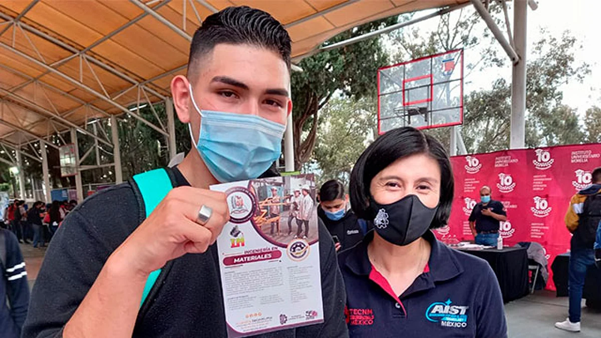 Personal del Tecnológico de Morelia realiza promoción en diferentes instituciones