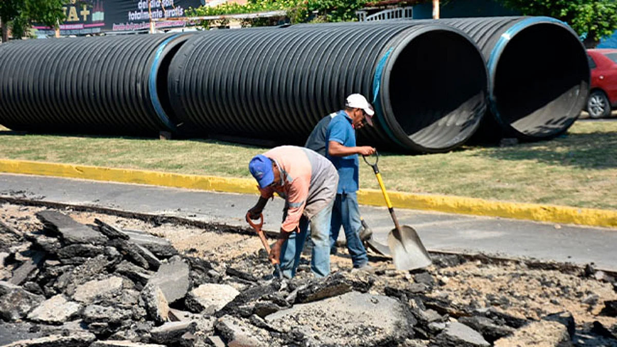 Lázaro Cárdenas: Comienza la rehabilitación del colector de Avenida Rector Hidalgo