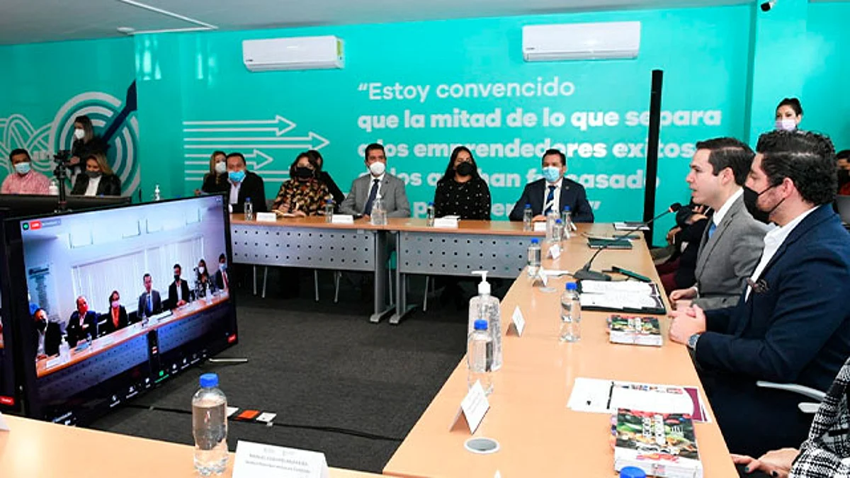Presenta Sedeco programa Aldeas Digitales Michoacán