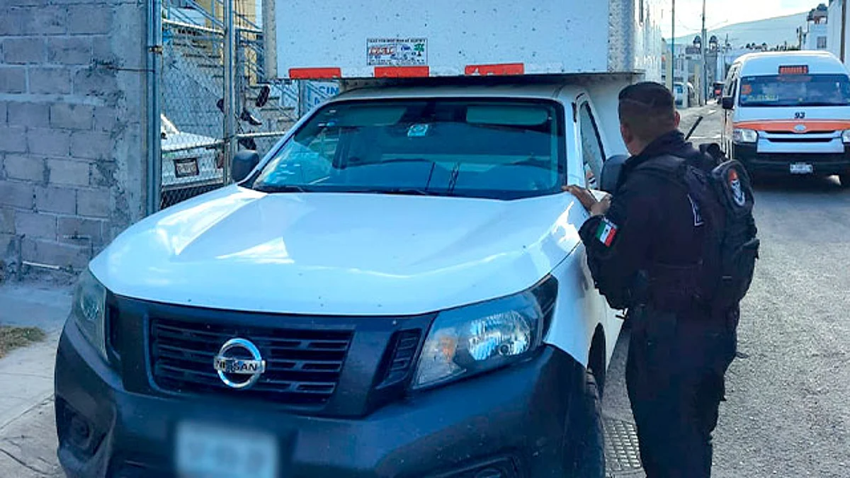 Recupera en Tarímbaro camioneta con reporte de robo
