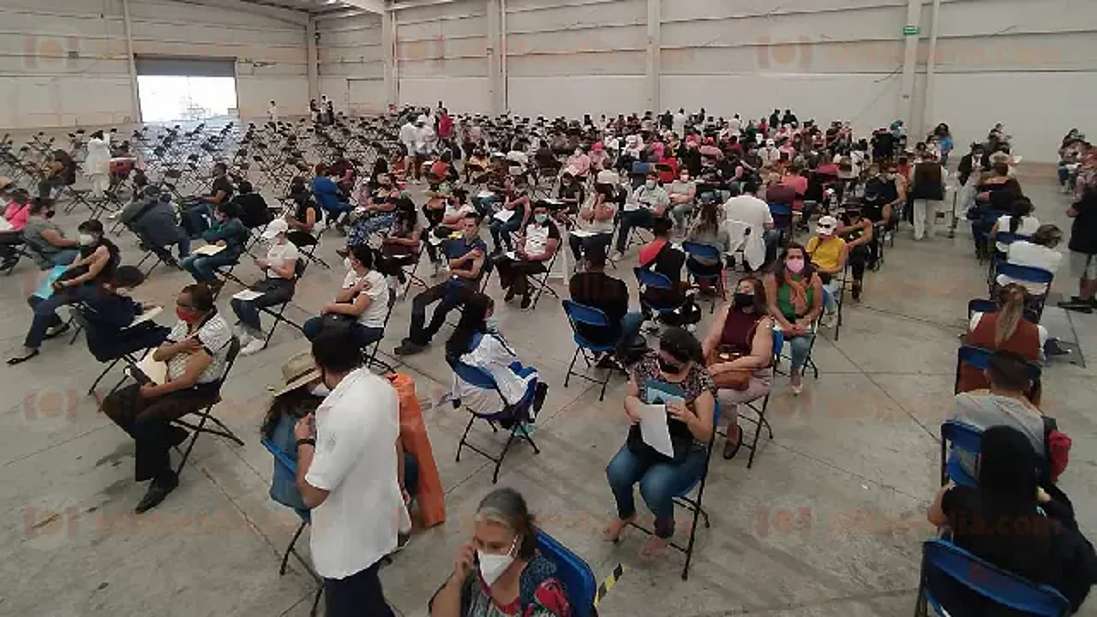 Prevén menor asistencia de docentes para refuerzo de Covid-19 en Michoacán