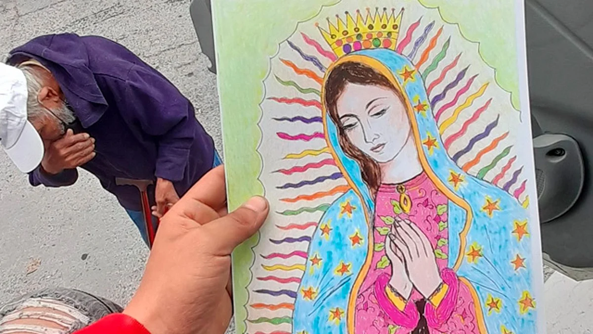 Abuelito vende pintura en $20, le dan 100 y se pone a llorar