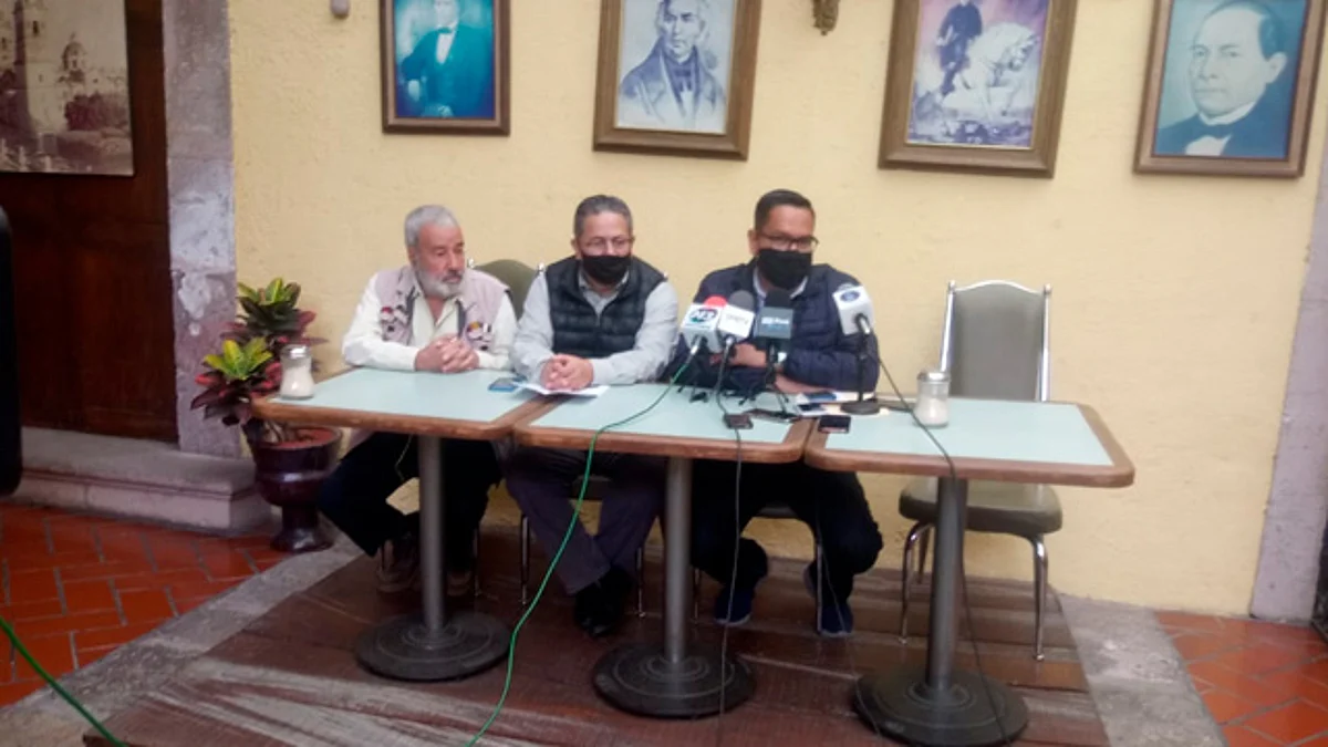 Extrabajadores del Congreso muestran convenios que esta legislatura desconoce
