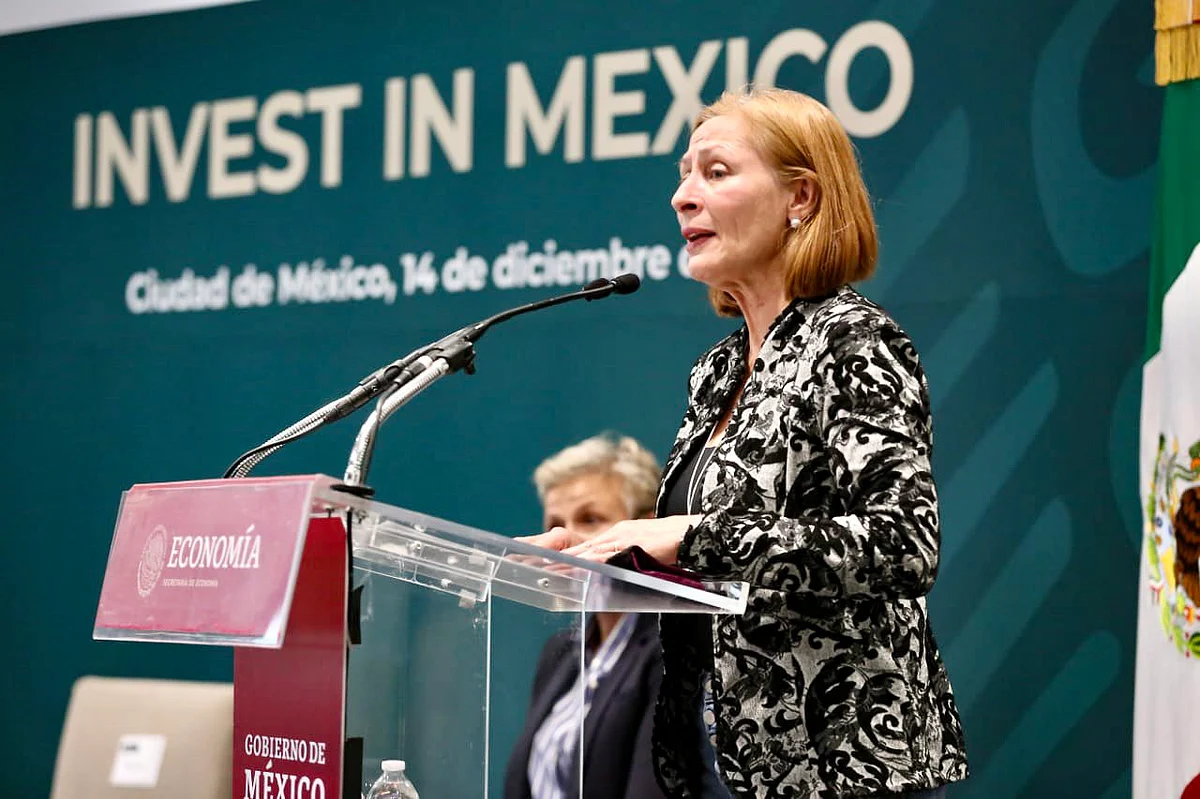 Secretaria de Economía, Tatiana Clouthier, da positivo a Covid-19