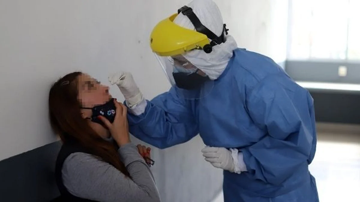 985 casos nuevos de Covid-19 y 27 muertes en Michoacán en 24 horas