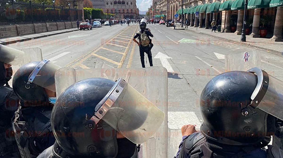 Tres detenidos por disturbios en Morelia, entre ellos el líder de la CNTE