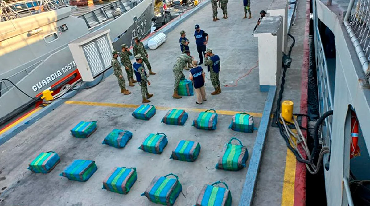 SEMAR asegura más de 700 kilogramos de droga en Chiapas; hay 5 detenidos