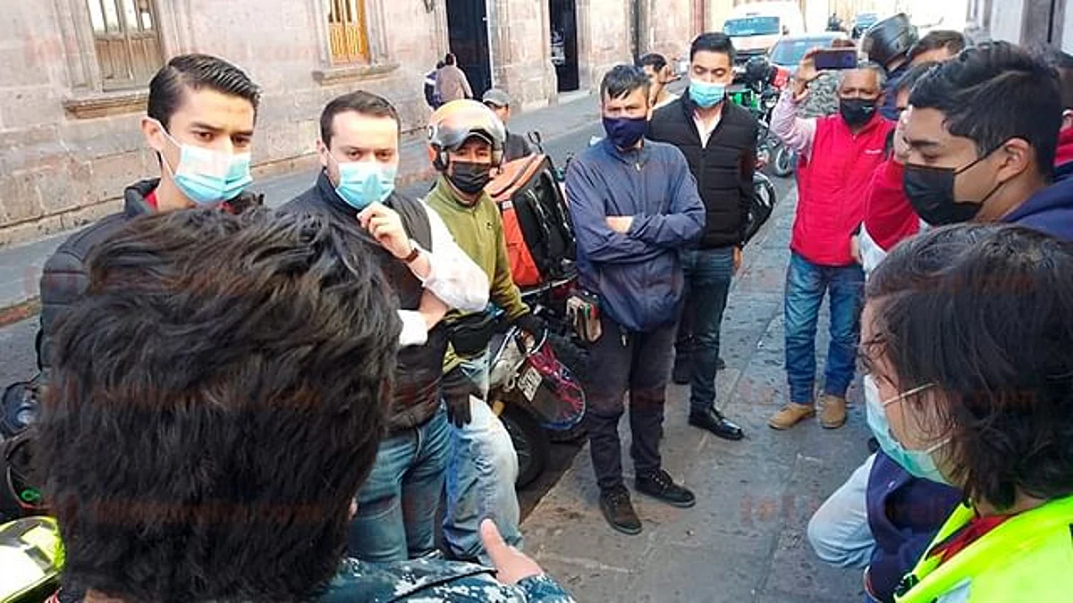 "No buscamos dañar al oficial": compañeros de repartidor atropellado