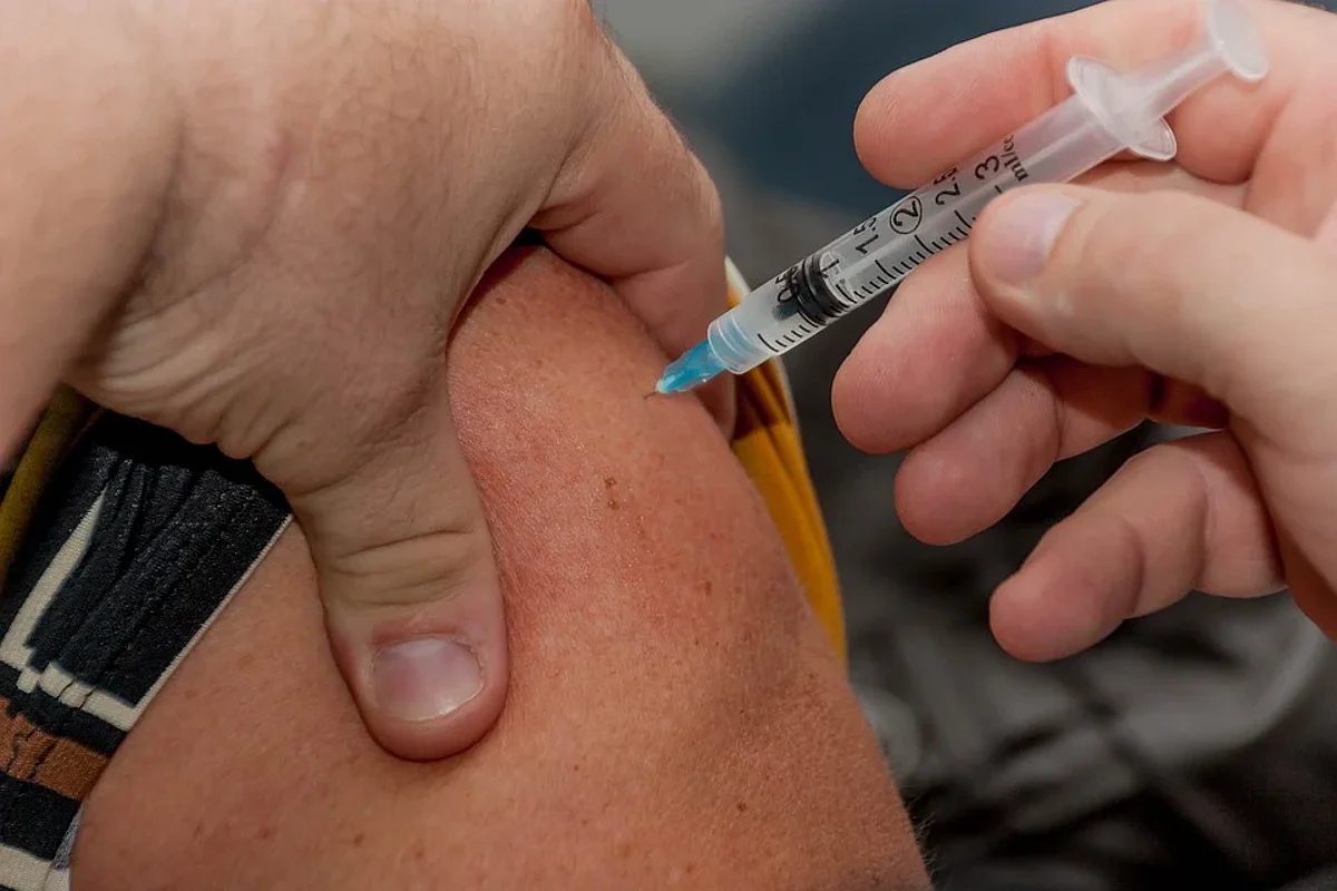 No se han detectado antivacunas en Michoacán, hay buena disposición: SSM