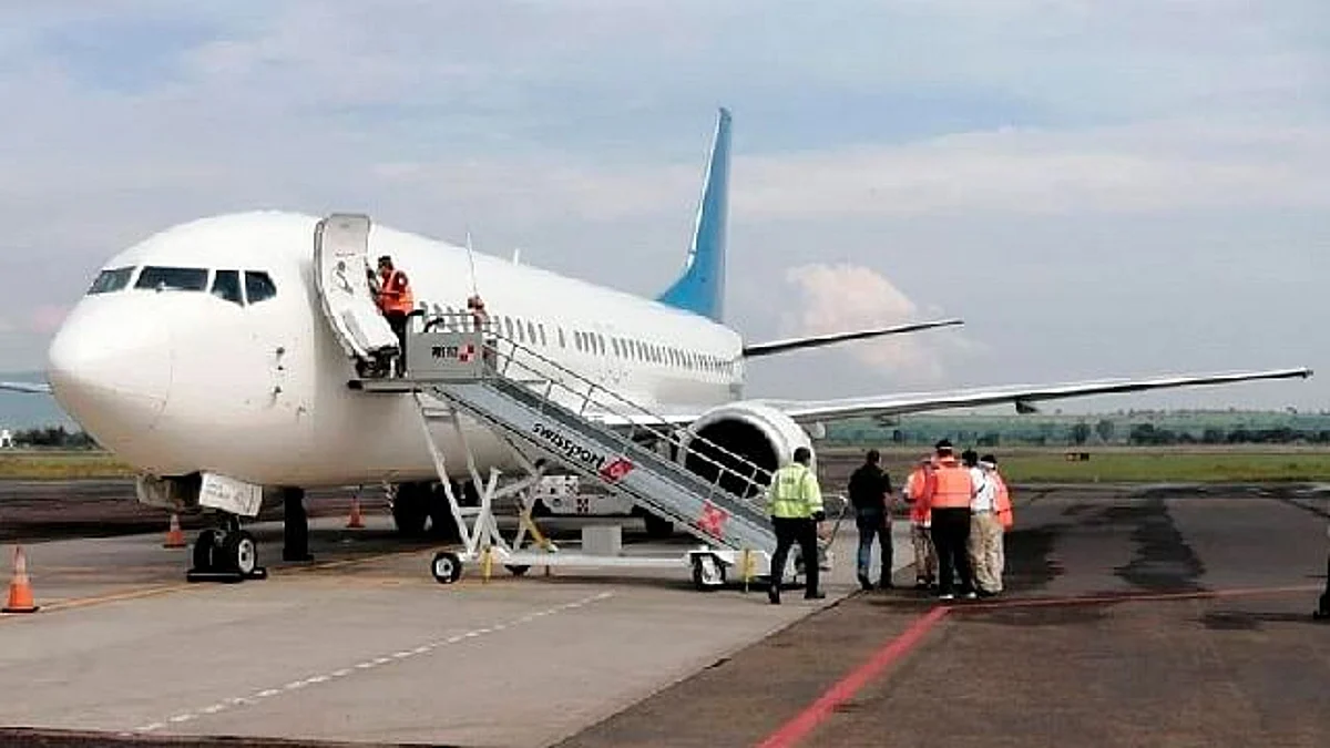 Anuncia AMLO que habrá vigilancia de Fuerzas Armadas en aeropuertos