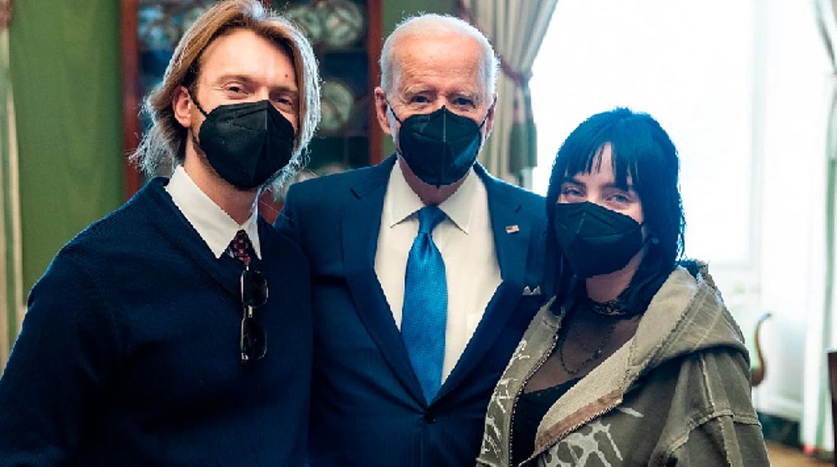 Billie Eilish visita la Casa Blanca y Joe Biden muestra su alegría en redes