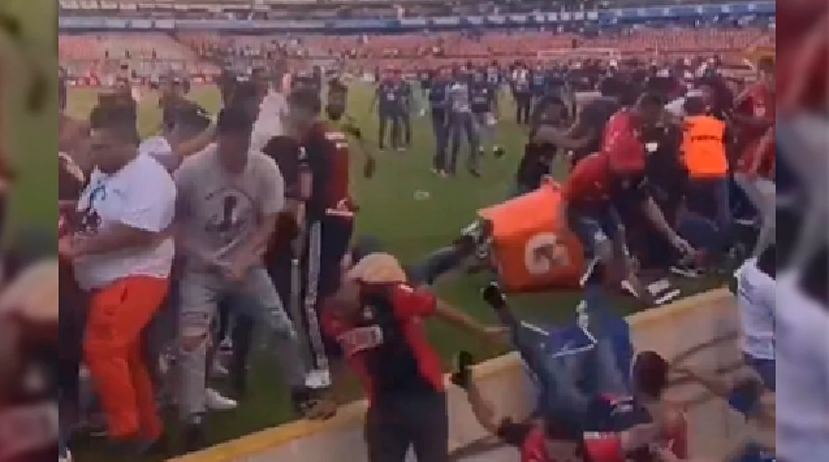 Fiscalía de Querétaro inicia investigación tras riña en el Estadio Corregidora