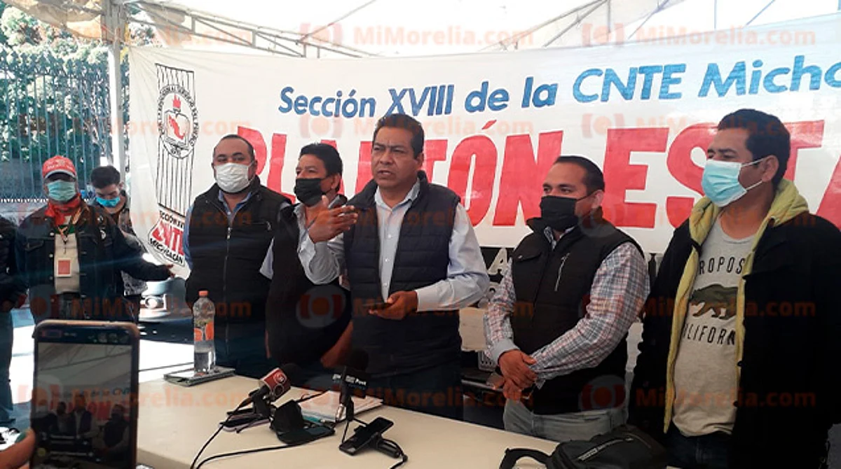 Plazas para 470 normalistas, el acuerdo para retirar plantón: CNTE