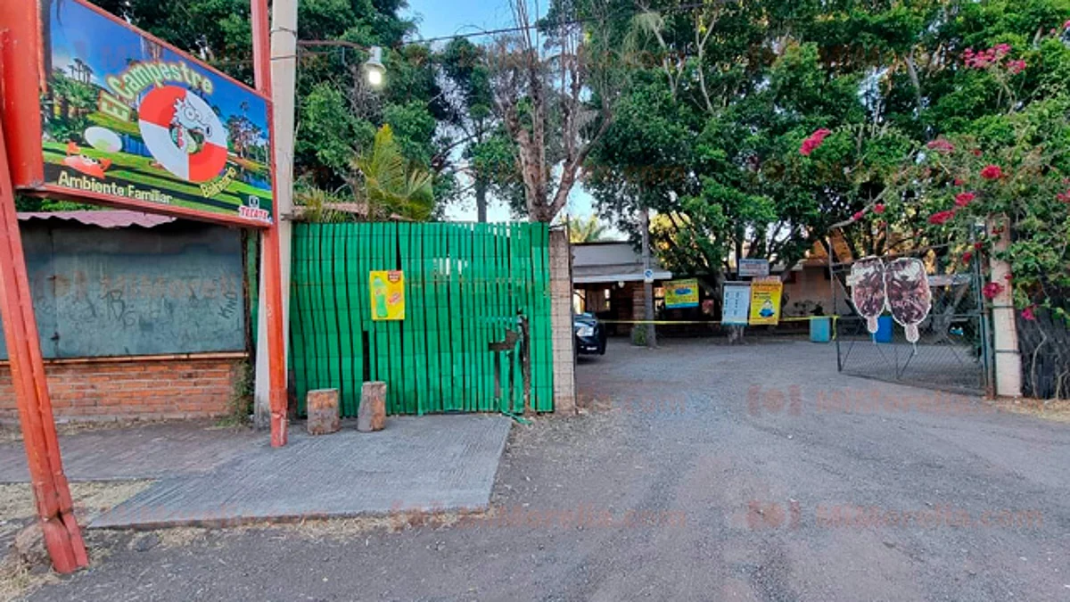 Asesinan a hombre en balneario de Michoacán