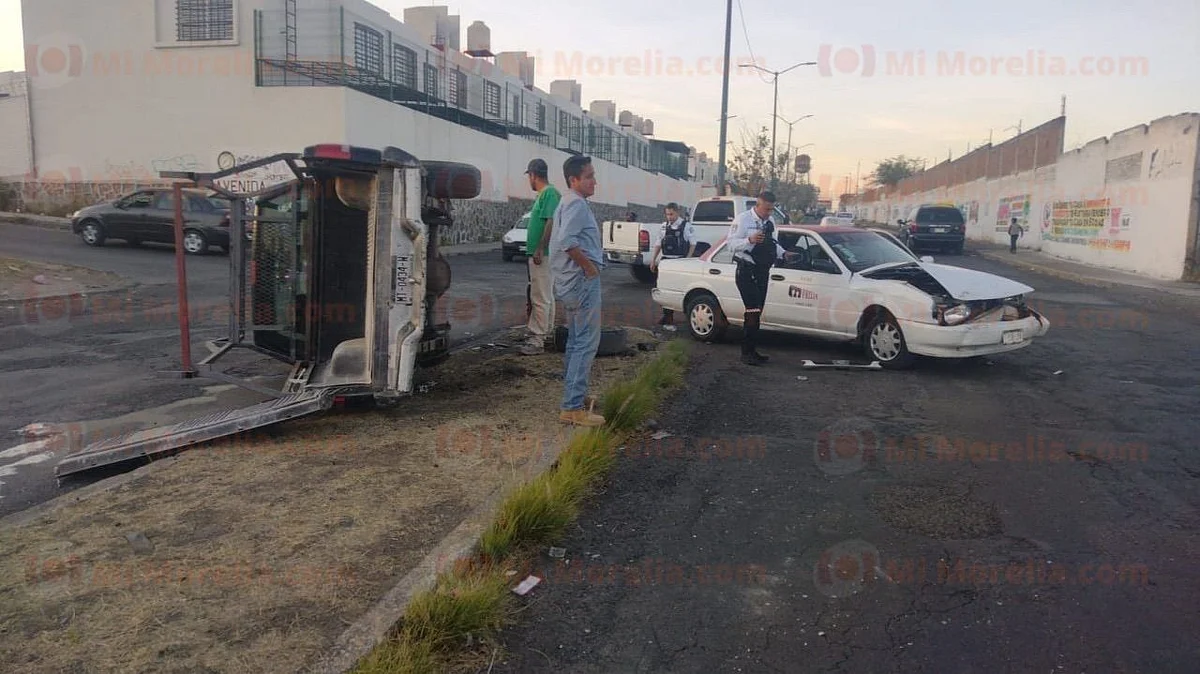 Choque entre camioneta y taxi deja un herido cerca de la colonia Solidaridad de Morelia