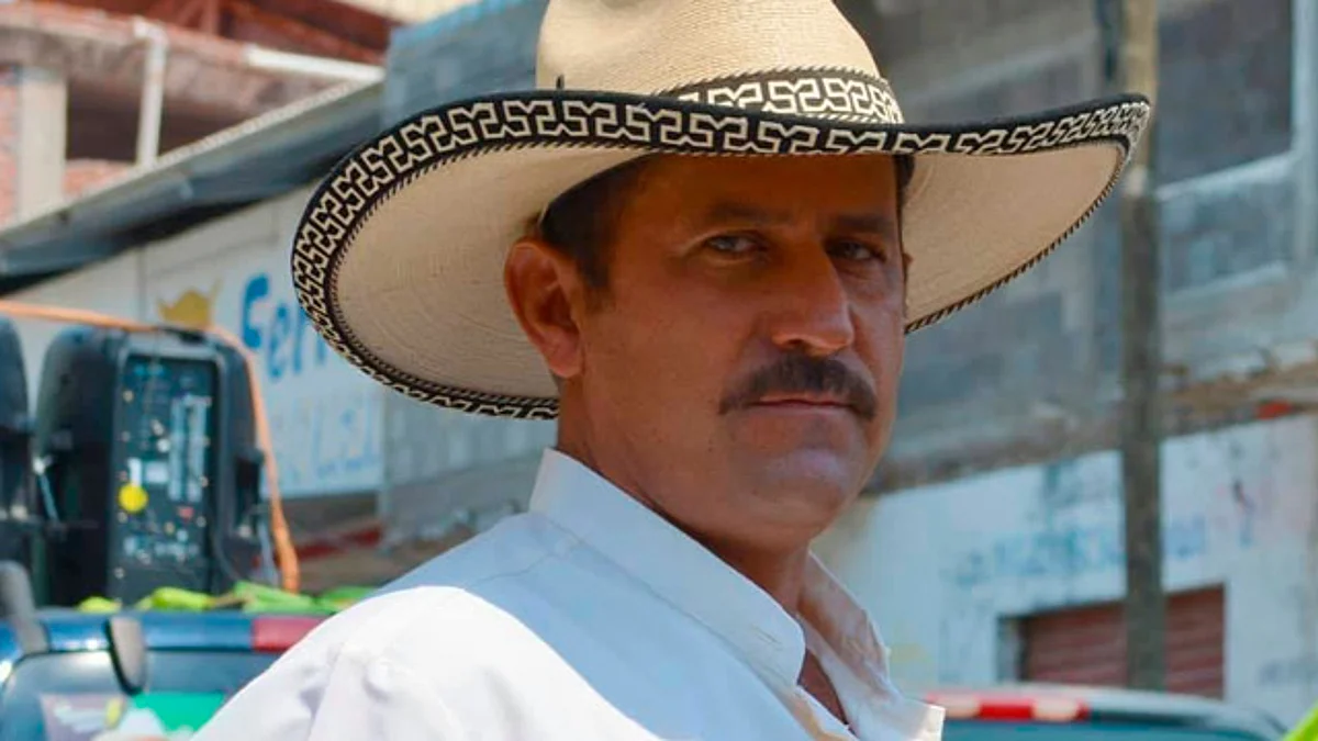 Asesinan al alcalde de Aguililla, César Valencia