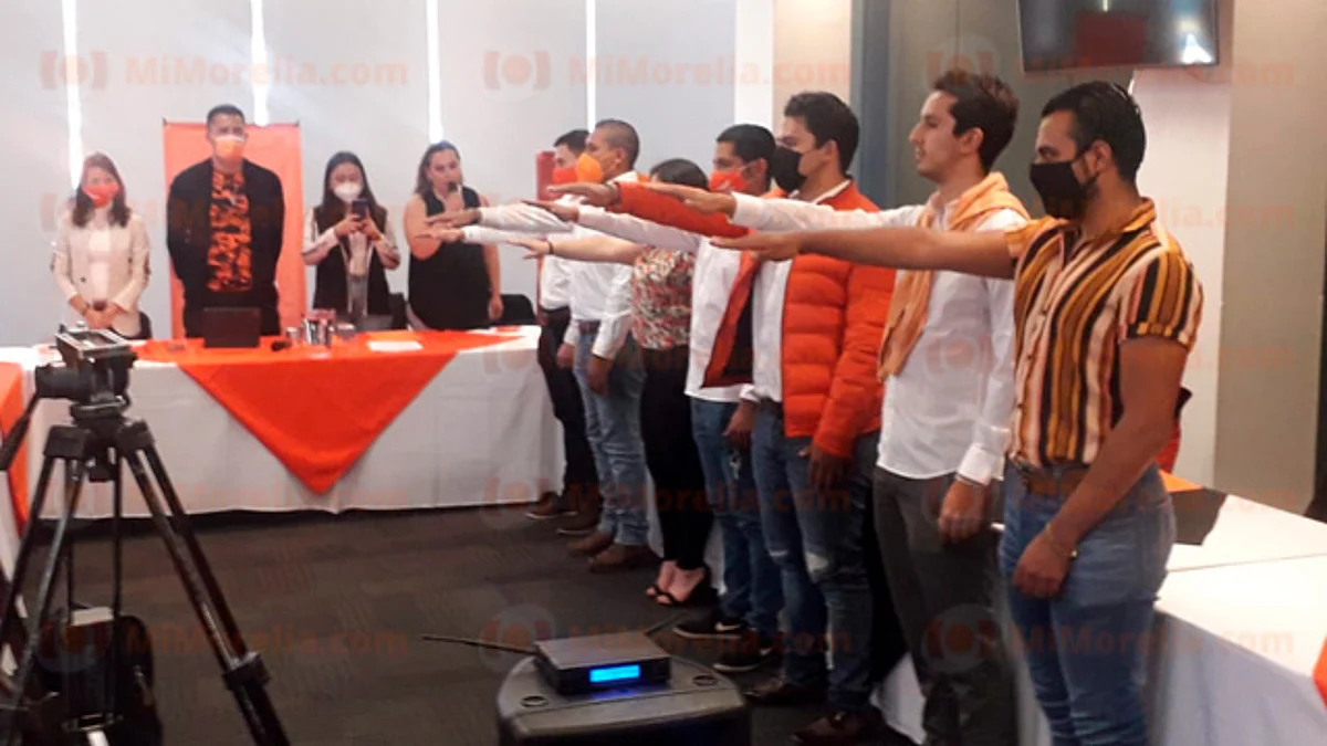 Andrea Orozco señaló que serán los jóvenes quienes lleven la política a otro nivel
