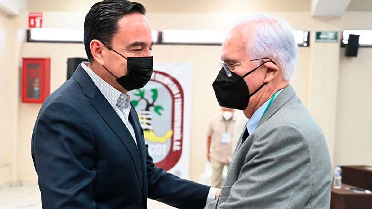 Es importante que el sector salud esté actualizado para beneficio de los zamoranos: Carlos Soto